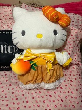 COLLECTABLE Official Sanrio Hello Kitty Plush Doll